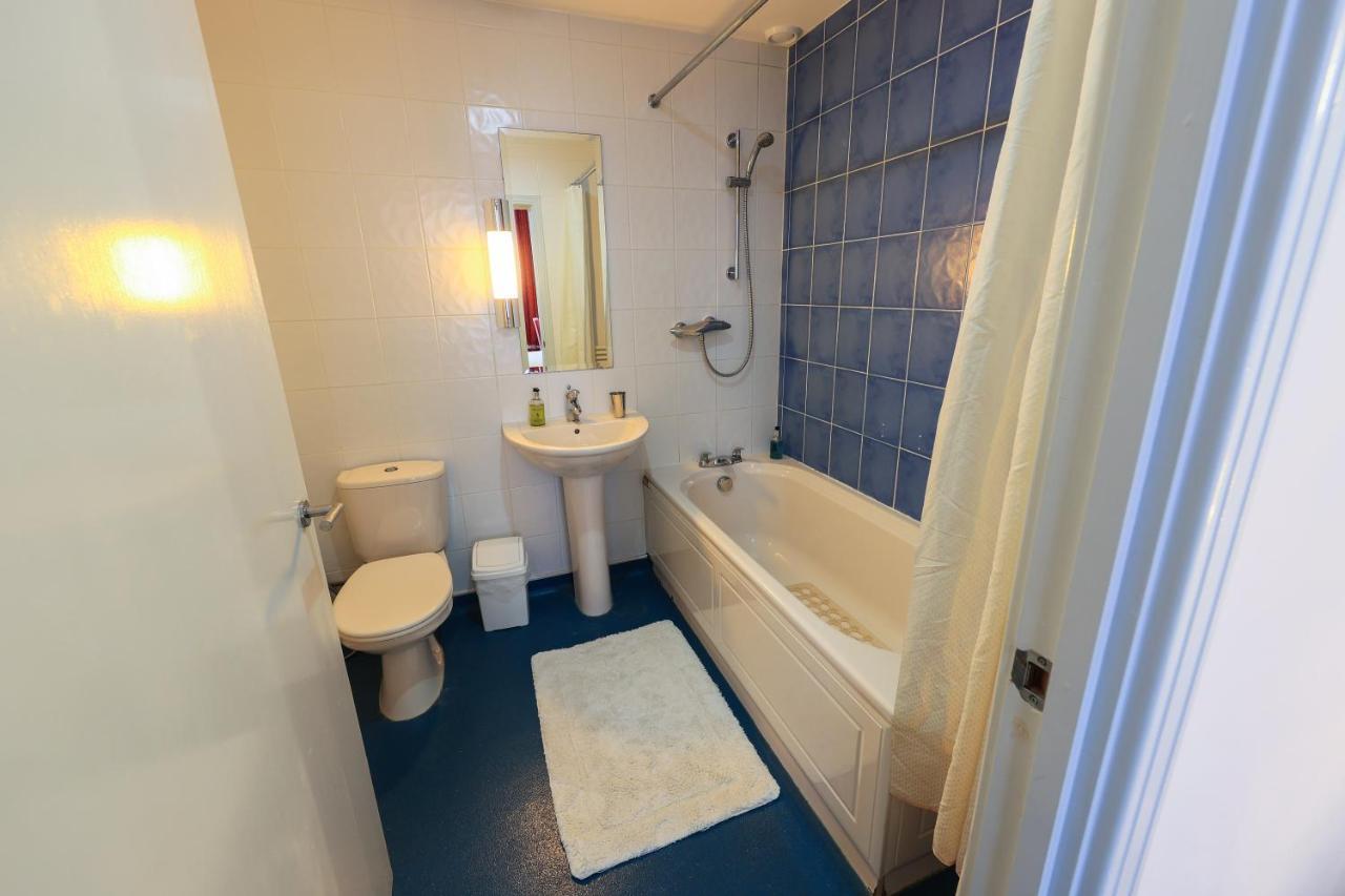 Bright Private - Peaceful Morden Location Appartamento