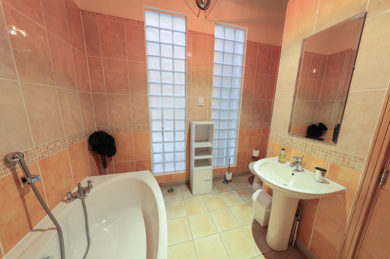 Bright Private - Peaceful Morden Location Appartamento *