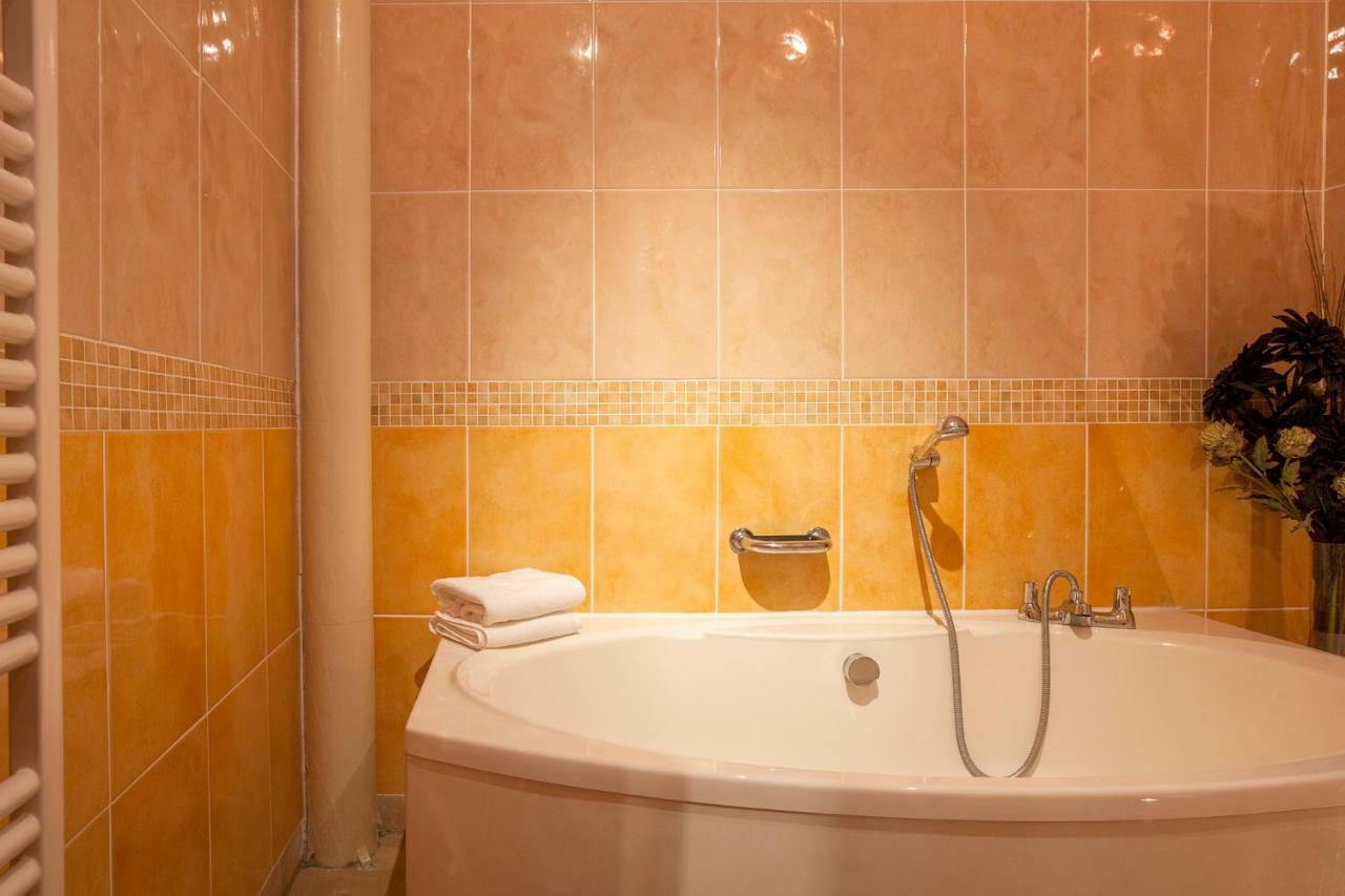 Bright Private - Peaceful Morden Location Londra